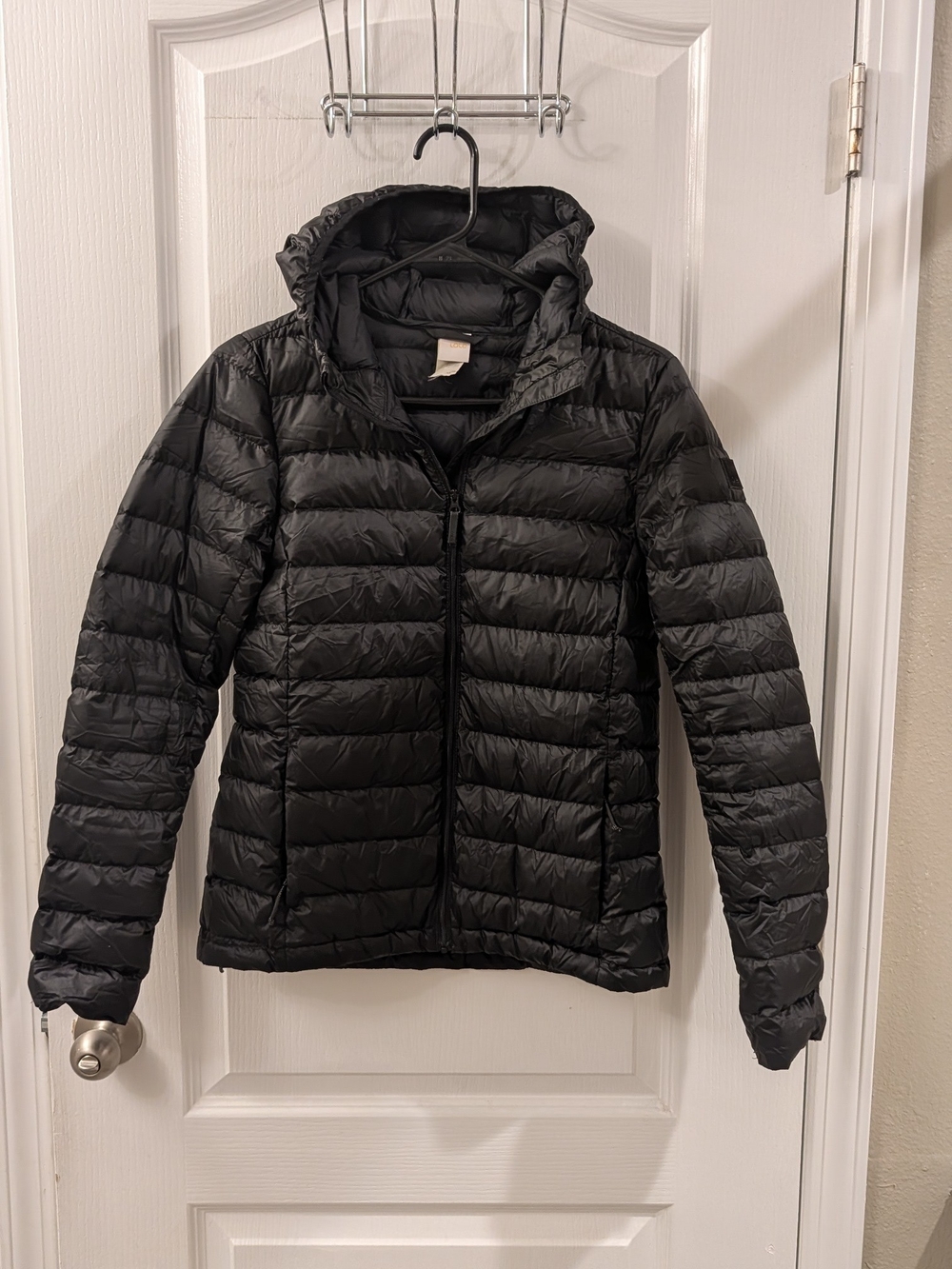 Lolë Women's Duck Down Black Packable Puffer Jacket with Hood- Size XS
